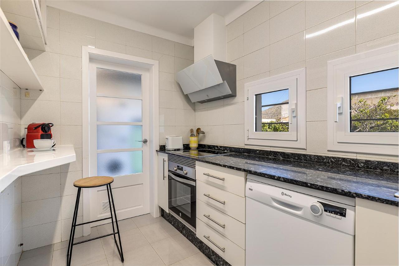 La Gola Apartment, First-Line Beachfront, Newly Refurbished 포엔샤 항구 외부 사진